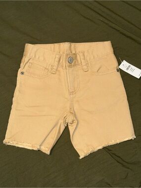 GAP Toddler Khaki Cut-Off Shorts – Size 3 Years – NWT